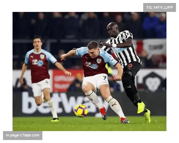 埃弗顿与伯恩利保级对话 莫耶斯防守体系深度有效性验证